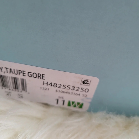 LifeStride Tandy Taupe Sandals - Picture 10 of 11